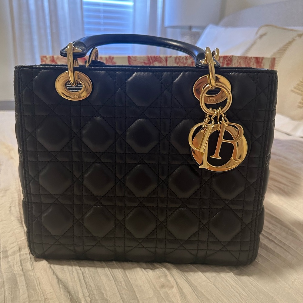 Medium black lady Dior